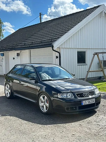 Audi S3 1999 photo 3