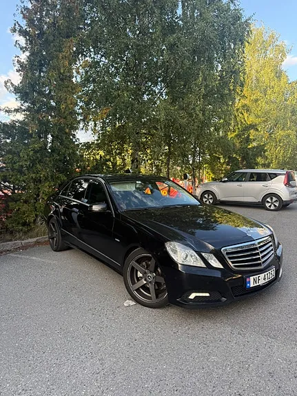Mercedes-Benz E220 D 2009 photo 3
