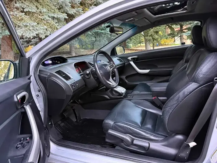 Honda Civic 2010 photo 4
