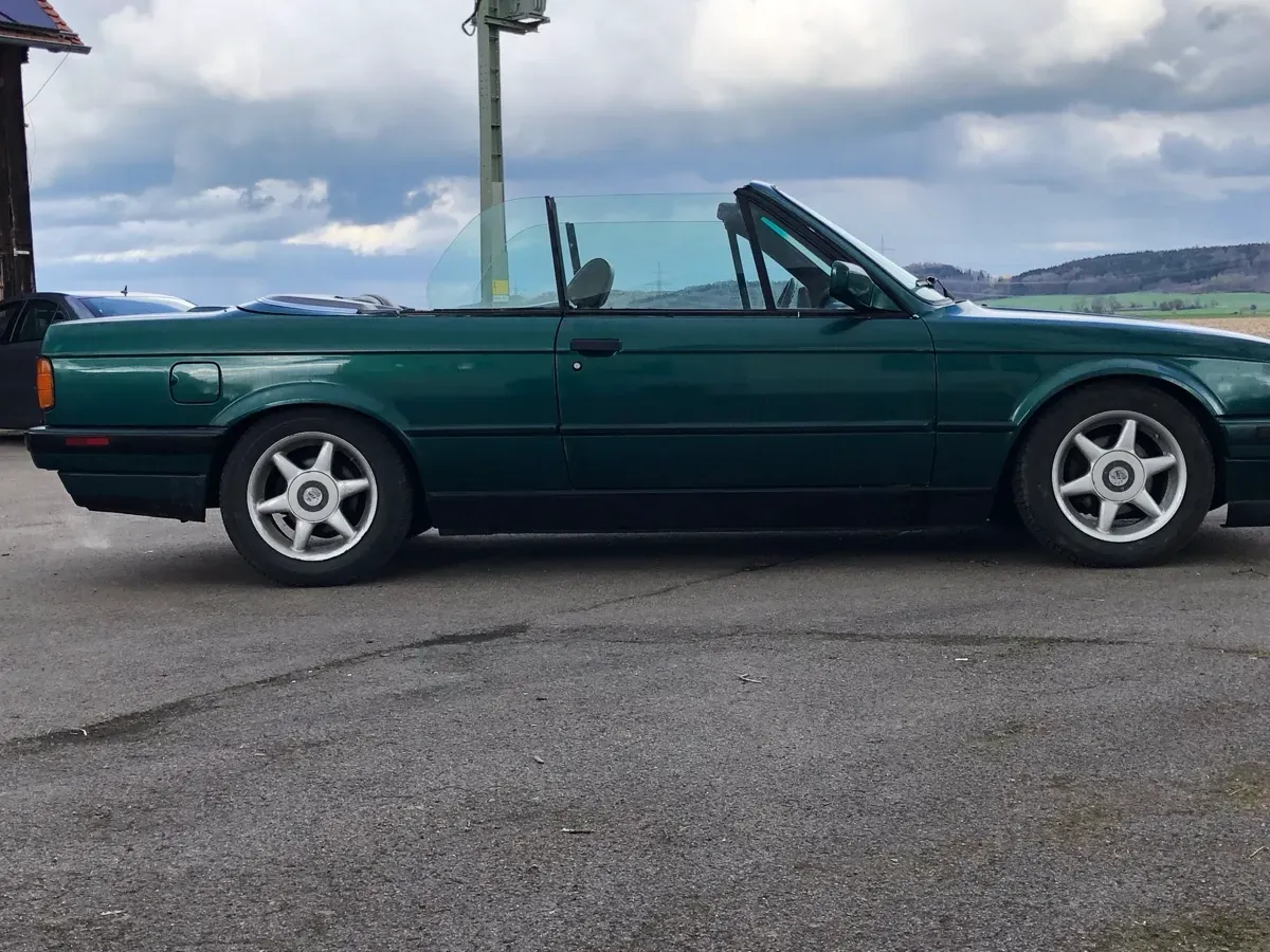 BMW 3 Series 1991 photo 3