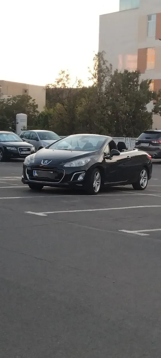 Peugeot 308 2011 photo 2