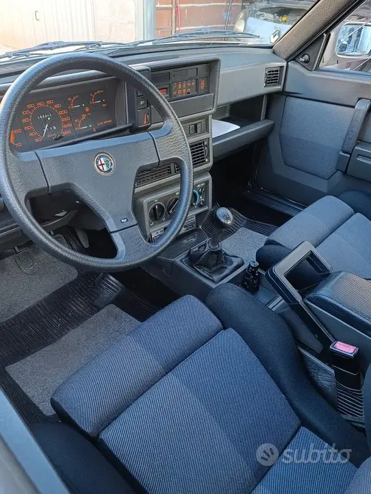 Alfa Romeo 75 1987 photo 4