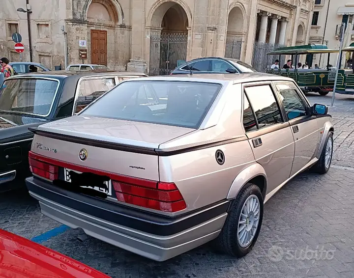 Alfa Romeo 75 1987 photo 3