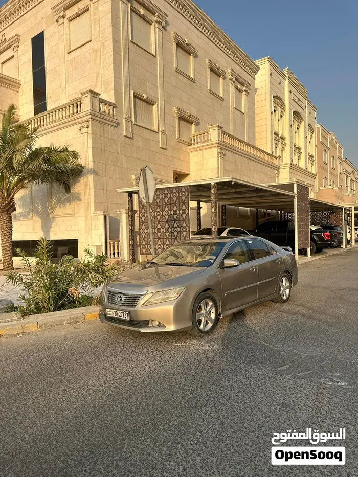 Toyota Aurion