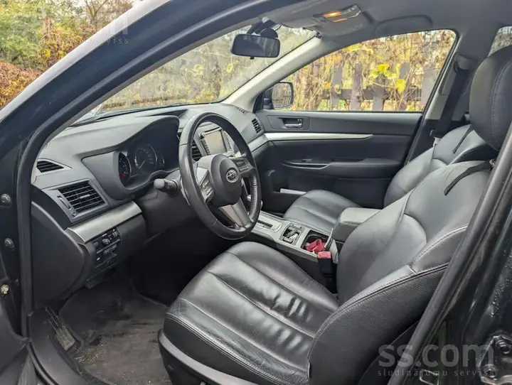 Subaru Outback 2012 photo 5