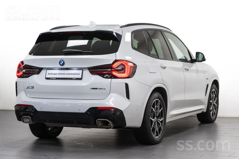 BMW X3 2022 photo 2