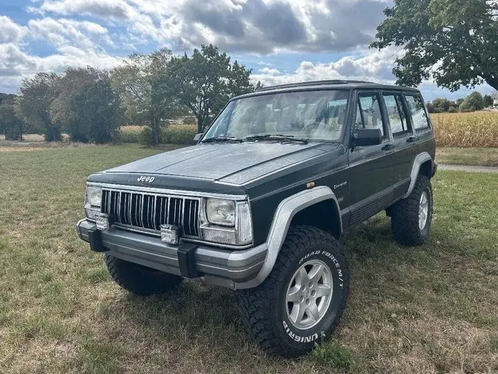 Jeep Cherokee