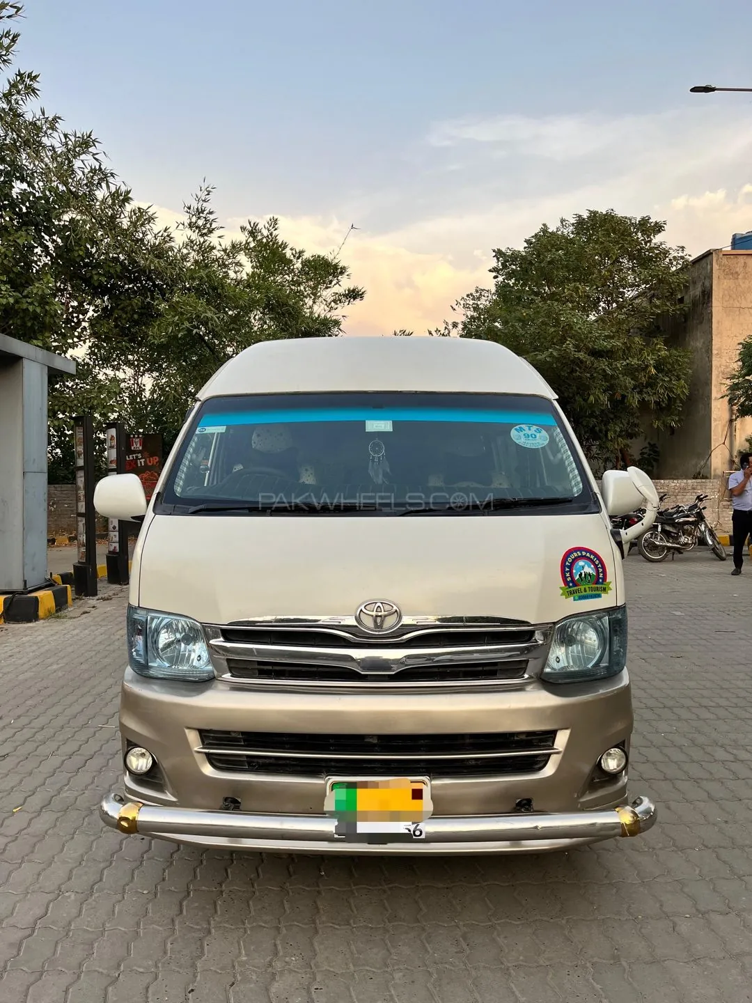 Toyota Hiace