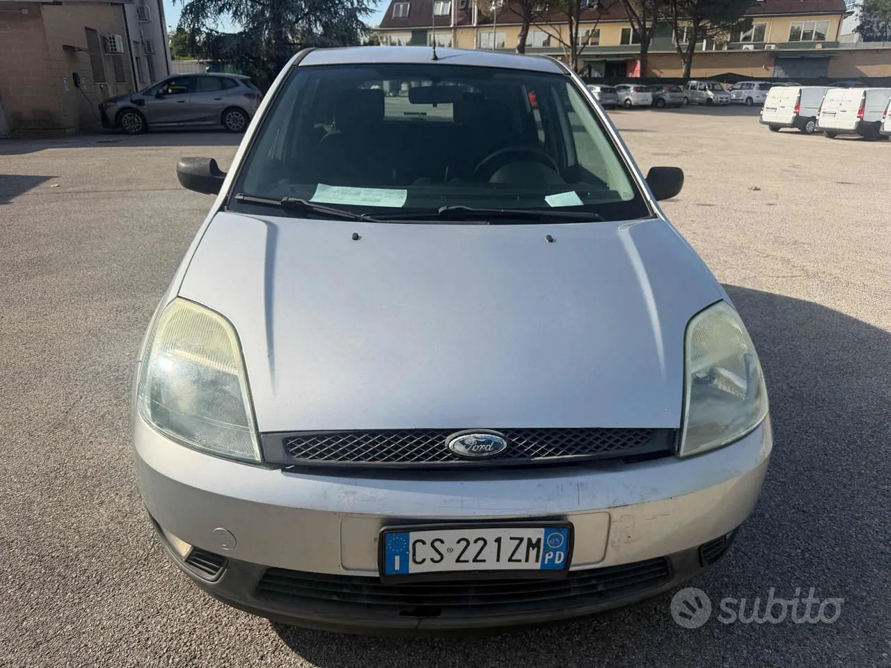 Ford Fiesta 2005 photo 2