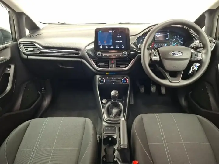 Ford Fiesta 2019 photo 2