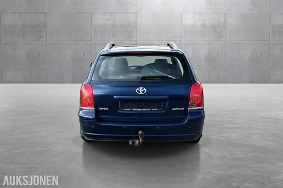 Toyota Avensis 2004 photo 4