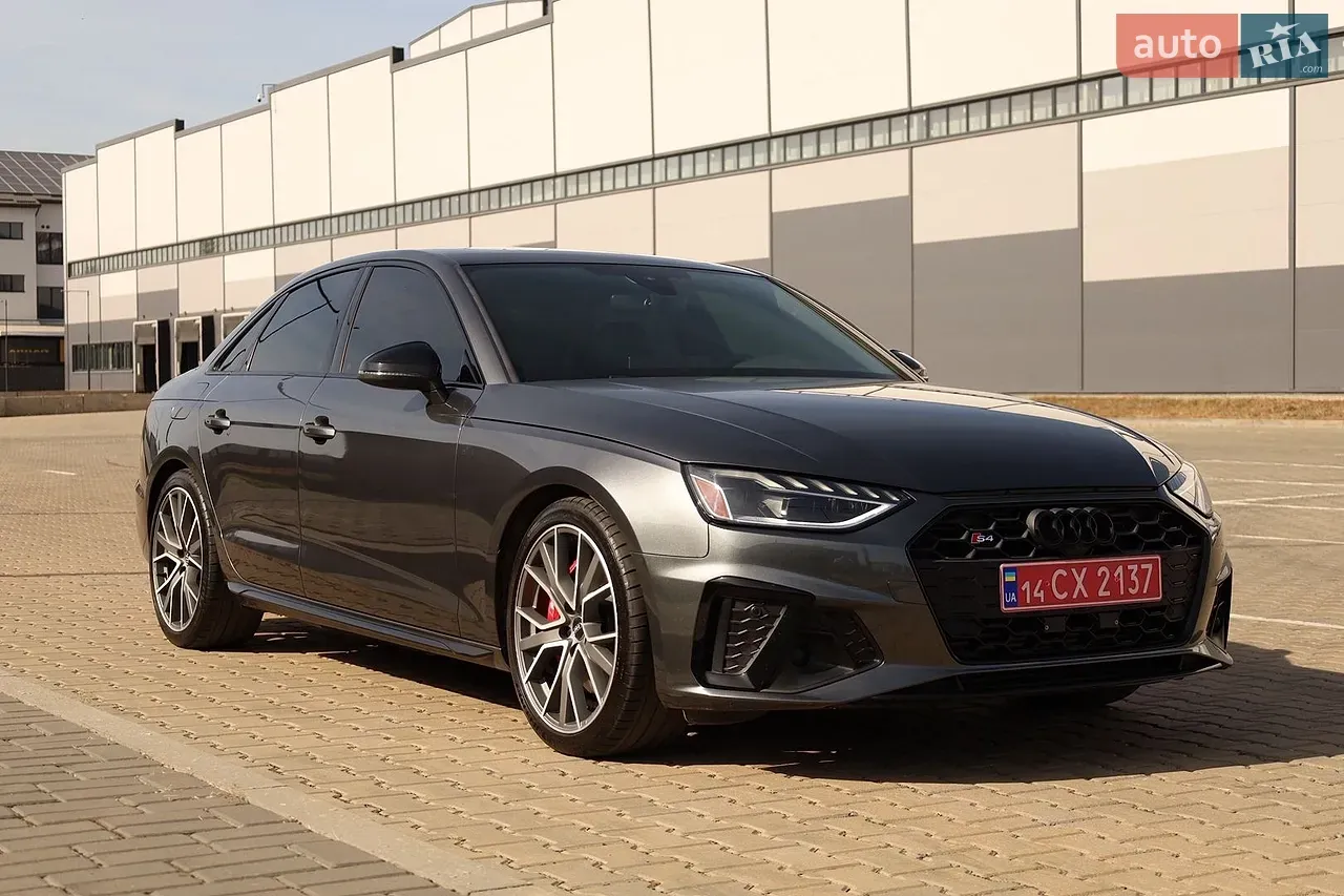 Audi S4
