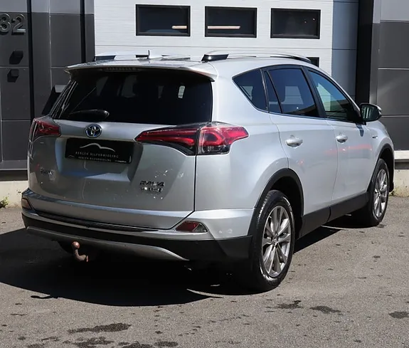 Toyota Rav4 2016 photo 4