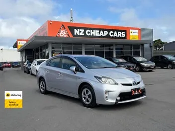 Toyota Prius 2013 photo 2