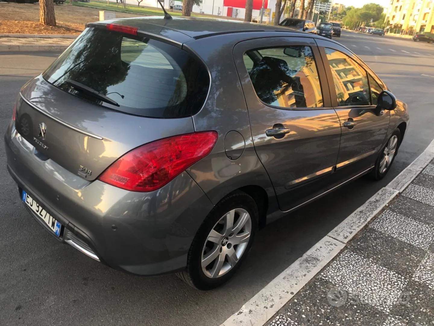 Peugeot 308 2011 photo 5