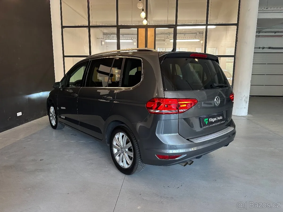 Volkswagen Touran 2017 photo 4