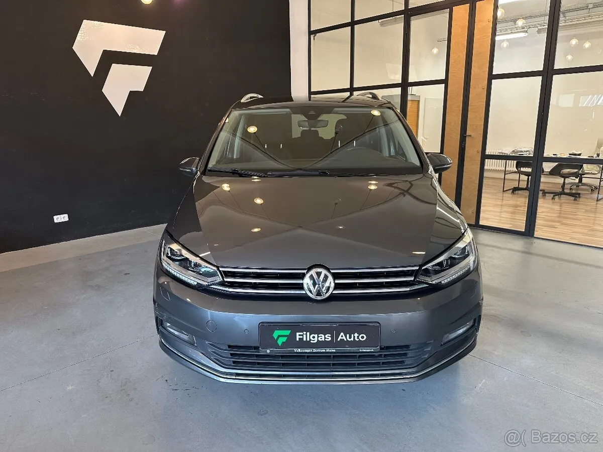 Volkswagen Touran 2017 photo 5