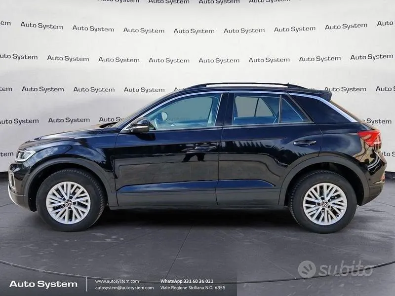 Volkswagen T-Roc 2023 photo 3