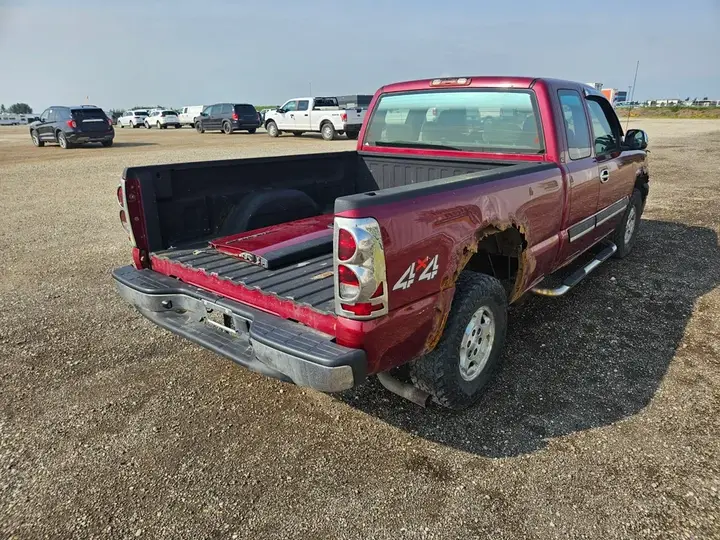Chevrolet Silverado 1500 2004 photo 4