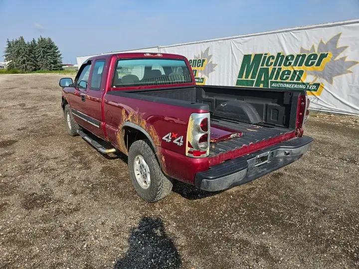 Chevrolet Silverado 1500 2004 photo 3