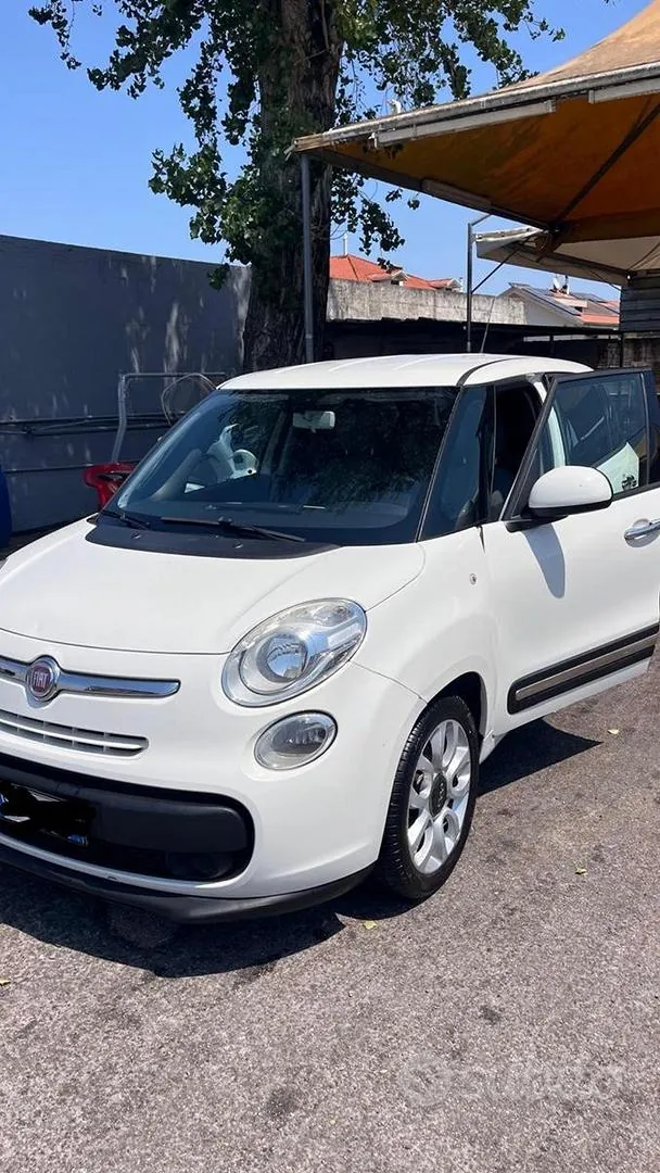 Fiat 500L 2015 photo 2