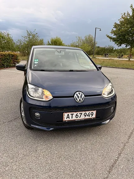 Volkswagen Up 2015 photo 2