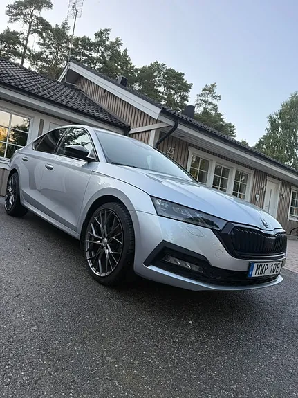 Skoda Octavia 2021 photo 3