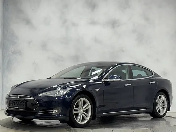 Tesla Model S 2014 photo 2