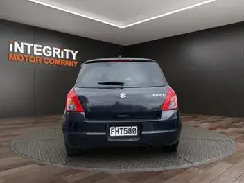 Suzuki Swift 2007 photo 5
