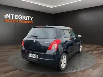 Suzuki Swift 2007 photo 4
