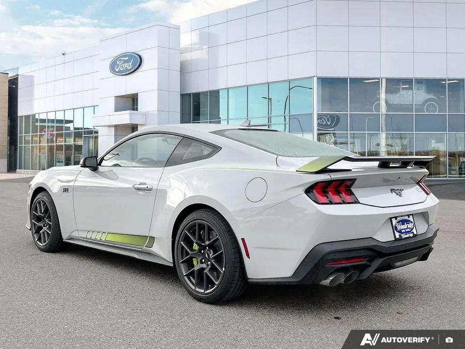 Ford Mustang 2026 photo 4