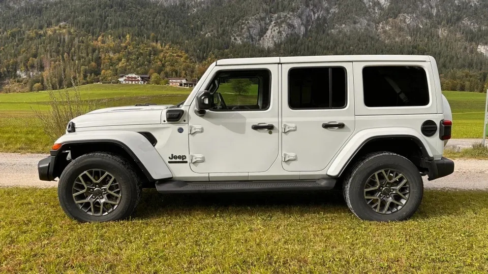 Jeep Wrangler 2021 photo 2