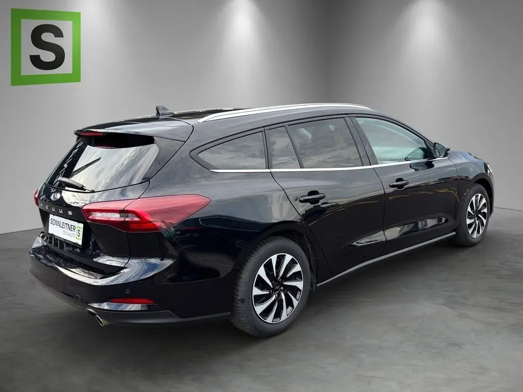 Ford Focus 2024 photo 3