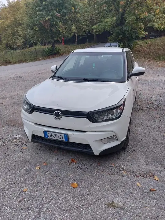 KG Mobility Tivoli 2017 photo 2