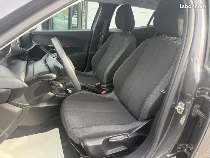 Peugeot 2008 2020 photo 3