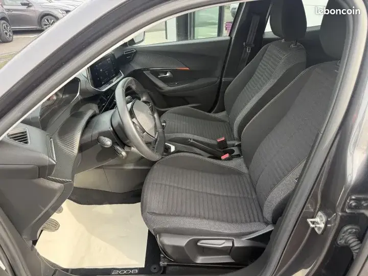 Peugeot 2008 2020 photo 2