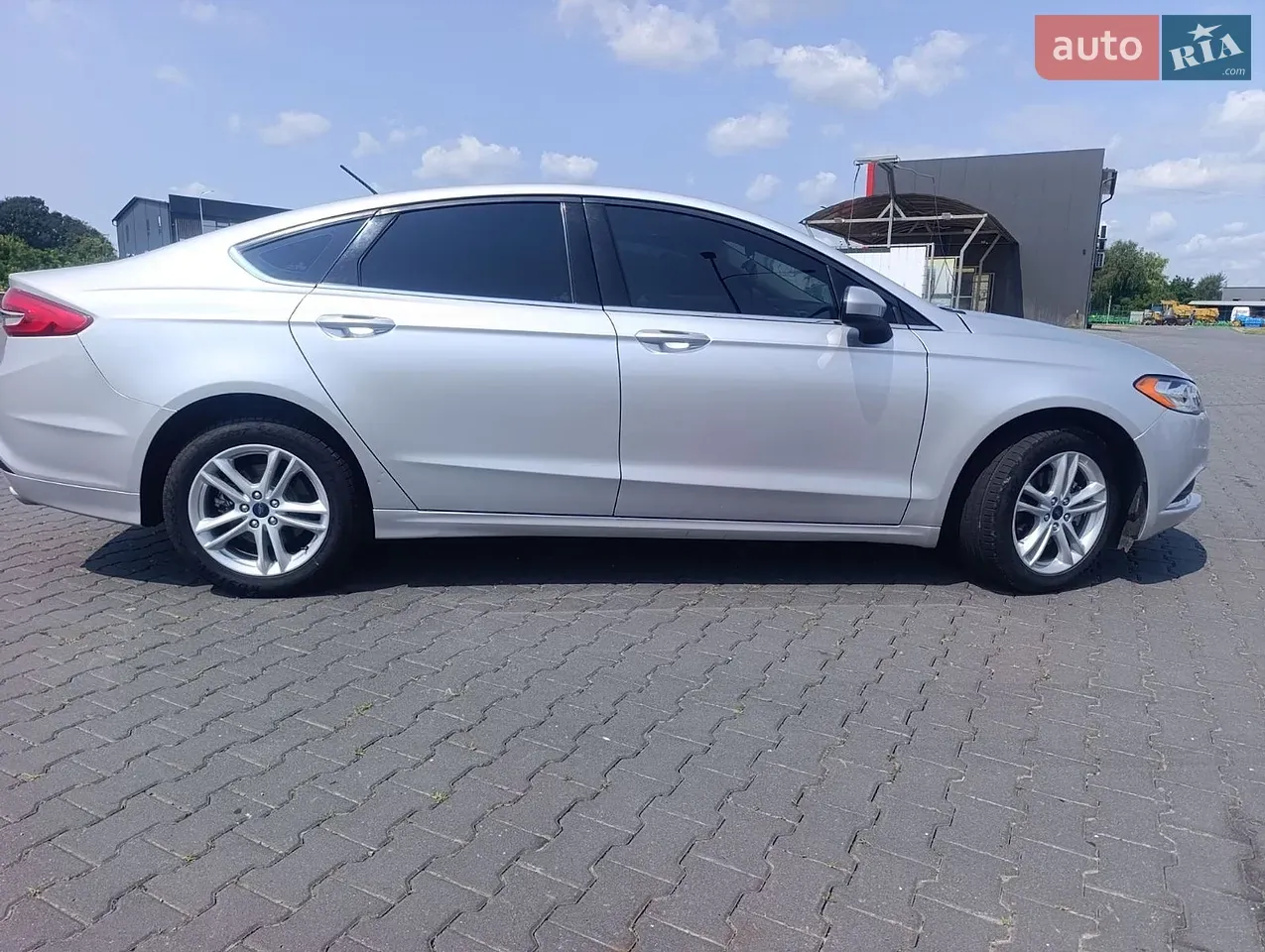 Ford Fusion 2017 photo 3
