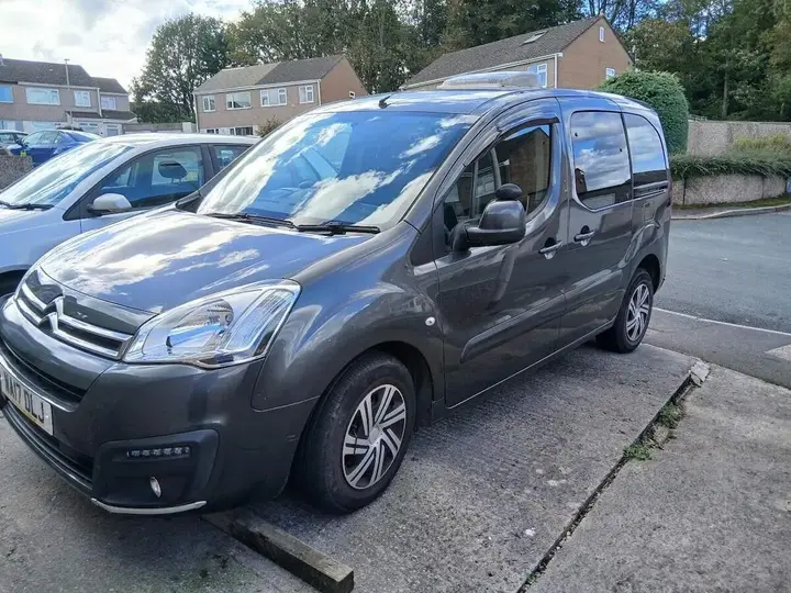 Citroen Berlingo 2017 photo 2