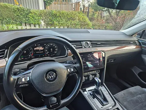 Volkswagen Passat 2018 photo 5
