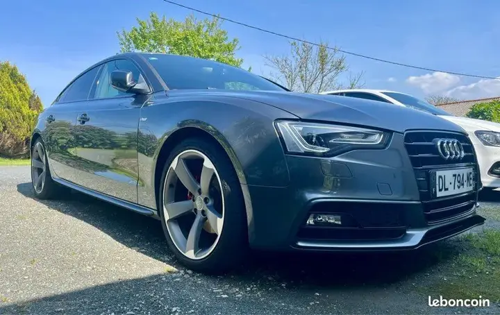 Audi A5 2014 photo 2