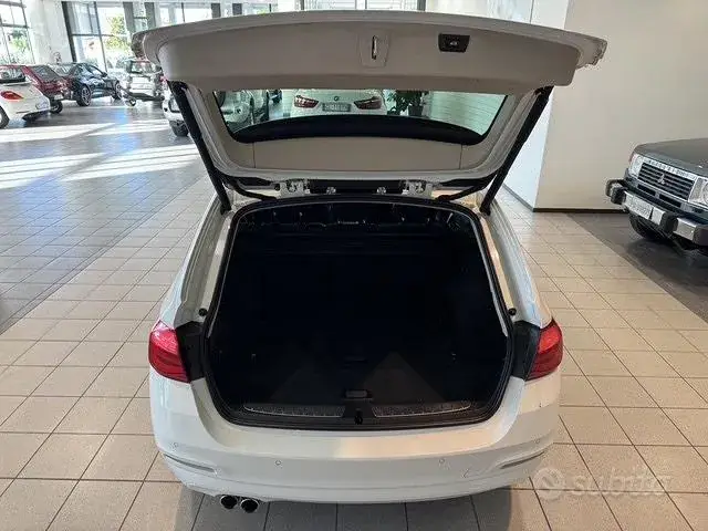 BMW 320D Touring 2017 photo 5