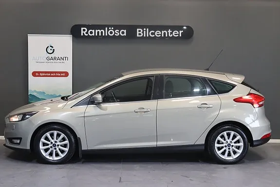 Ford Focus 2015 photo 2