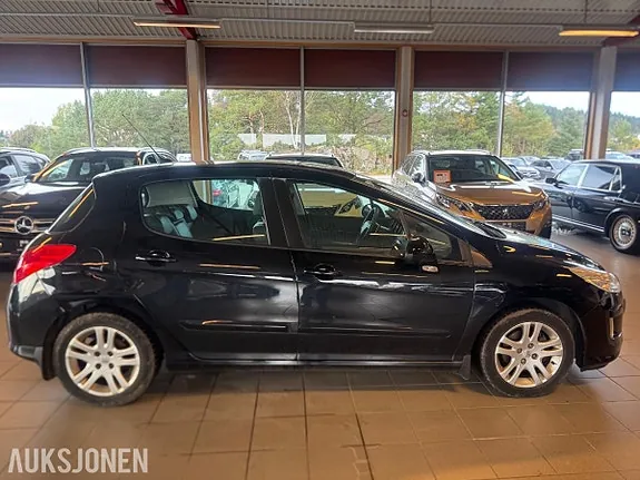 Peugeot 308 2008 photo 3