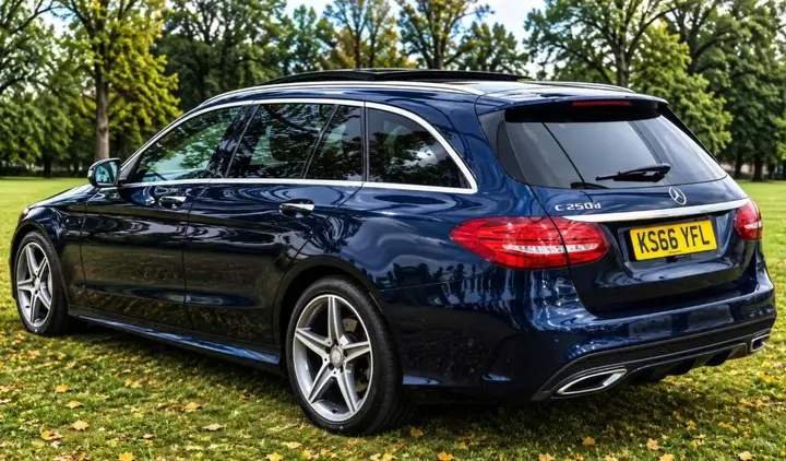 Mercedes-Benz C-Class 2017 photo 4