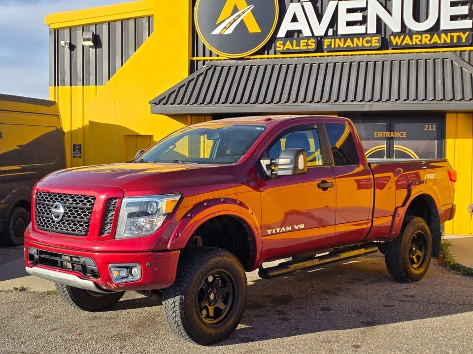 Nissan Titan 2018 photo 2