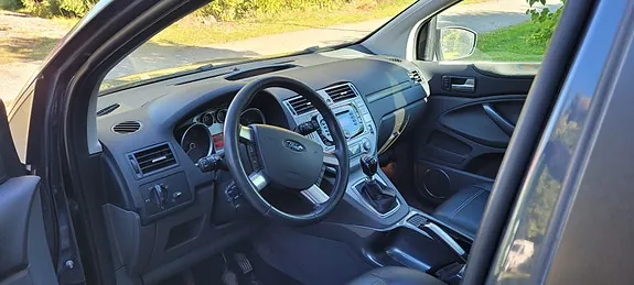 Ford Kuga 2011 photo 4