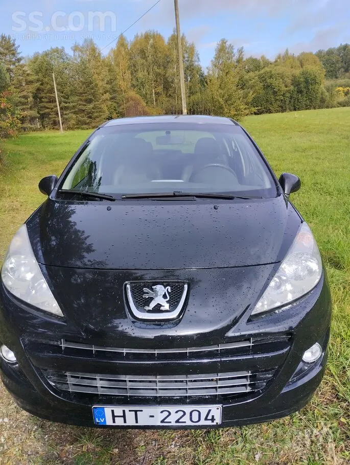 Peugeot 207 2011 photo 5