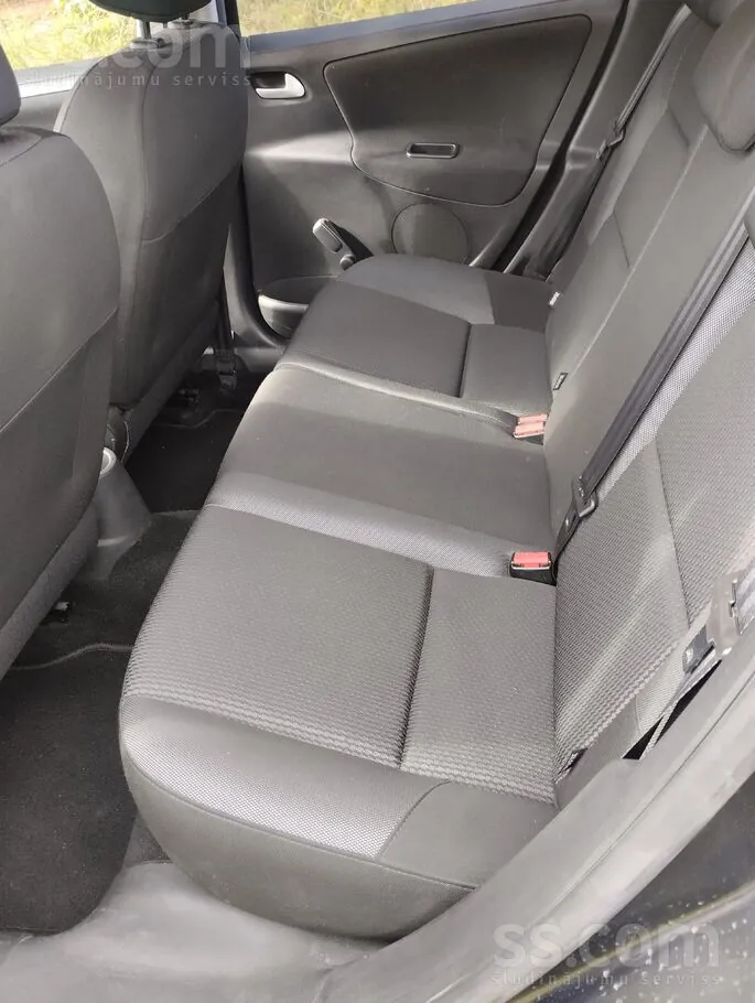 Peugeot 207 2011 photo 4