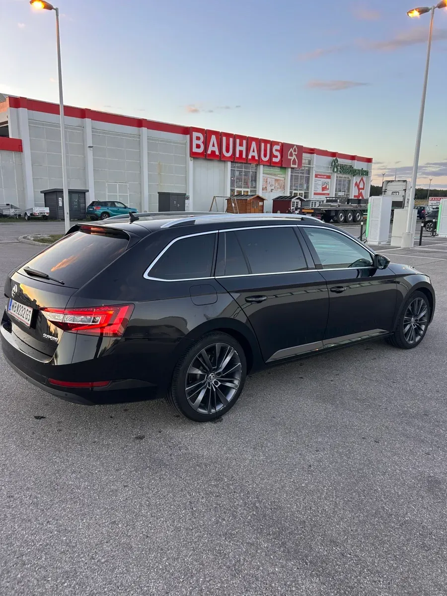 Skoda Superb 2019 photo 3