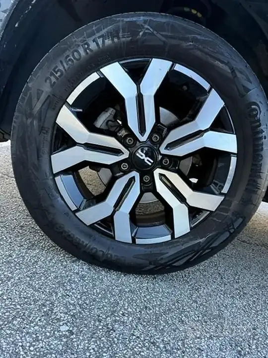 Dacia Duster 2023 photo 5